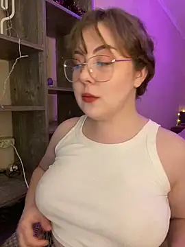 Snapshot of cinnabon_ chatting on January 2025 07:53:01 PM cinnabon  online show from January 2025 07:53:01 PM