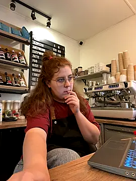 Snapshot of cinnabon_ chatting on September 2025 03:24:01 PM cinnabon  online show from September 2025 03:24:01 PM