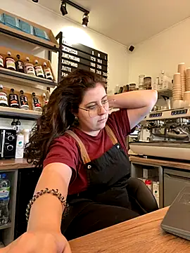 Snapshot of cinnabon_ chatting on October 2025 01:50:01 PM cinnabon  online show from October 2025 01:50:01 PM