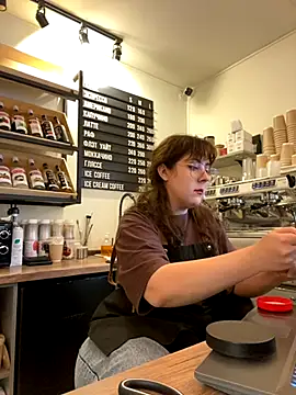 Snapshot of cinnabon_ chatting on October 2025 11:43:01 AM cinnabon  online show from October 2025 11:43:01 AM