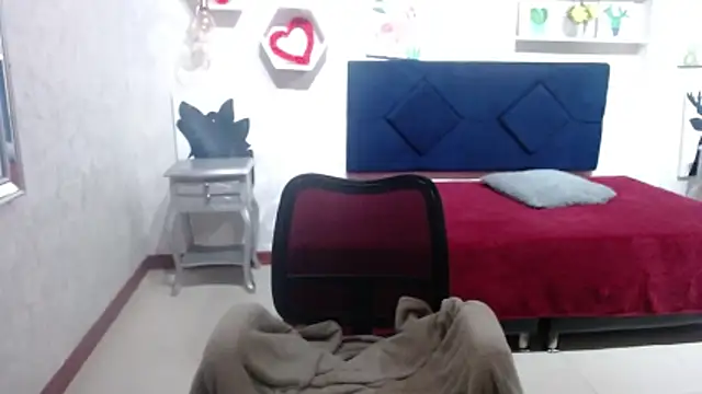 CarolineBrunx online show from November 2025 03:38:01 AM