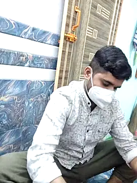 Ishan003 online show from November 2025 02:16:02 PM