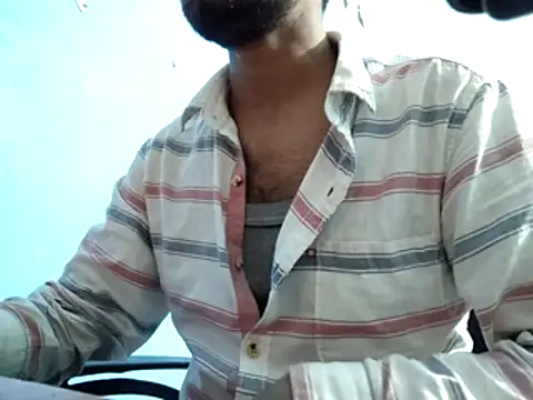 Ishan003 online show from December 2025 02:34:02 PM