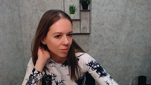 GloriaSi  online show from February 2025 10:24:02 AM