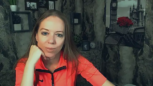 GloriaSi  online show from August 2026 04:00:01 AM