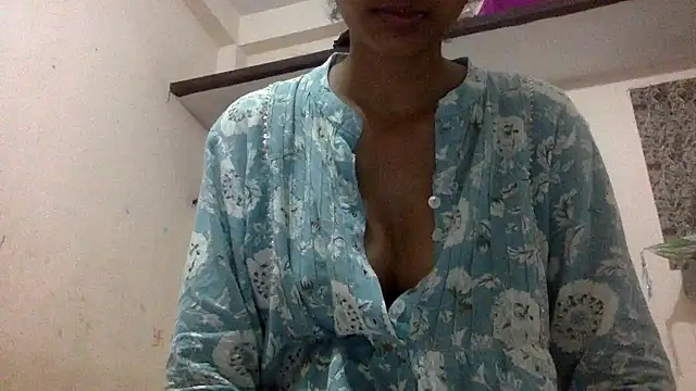 Shalu79 online show from July 2026 06:54:02 PM