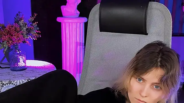 LolaAsmus online show from February 2025 10:46:01 AM