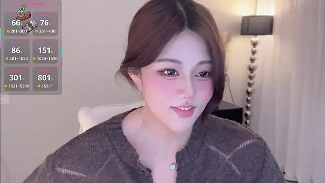 Snapshot of Strawberrybabyy1 chatting on October 2025 03:36:01 PM Strawberrybabyy1 online show from October 2025 03:36:01 PM