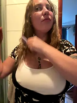 Yanacool007 online show from October 2025 12:36:02 PM