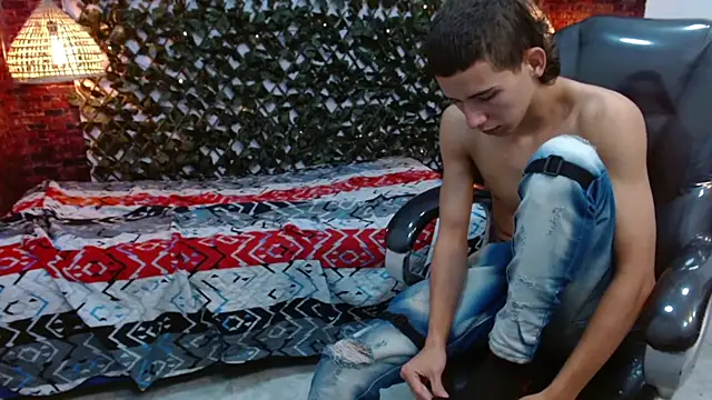 Snapshot of JackSwan18 chatting on January 2025 07:13:02 PM JackSwan18 online show from January 2025 07:13:02 PM