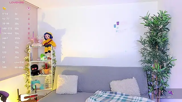 natty romanof 18 online show from February 2026 12:03:01 PM