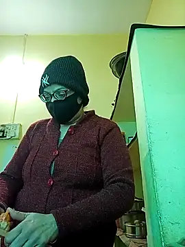 heenage online show from December 2025 07:14:02 AM