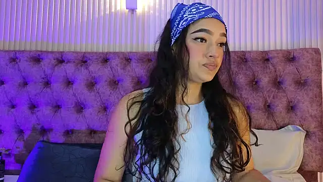 EMILYY FOXY online show from February 2026 06:58:02 PM