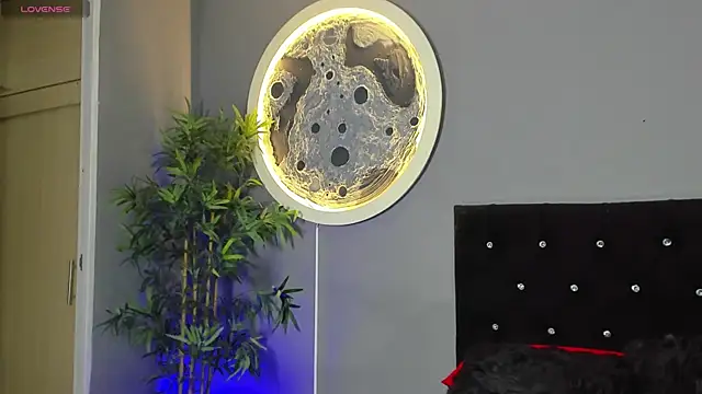 jordan mayers02 online show from November 2025 09:01:02 AM