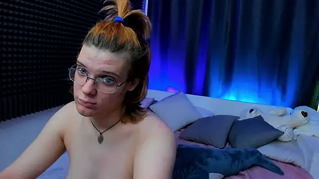 KIKI Krash online show from December 2024 05:55:01 PM