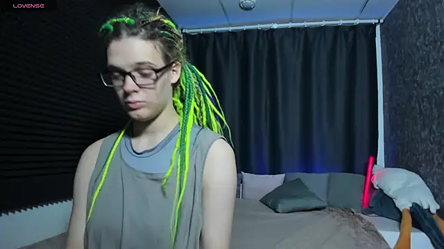 KIKI Krash online show from September 2025 09:47:02 AM