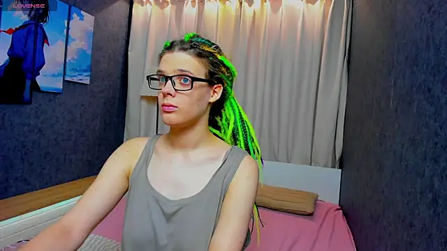 KIKI Krash online show from October 2025 10:01:02 AM