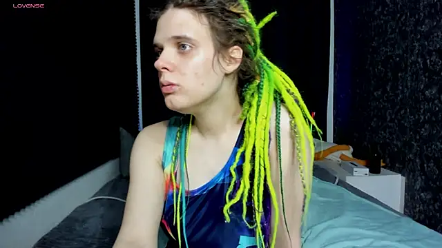 KIKI Krash online show from January 2026 11:01:01 AM