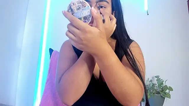 anniesweet- online show from December 2025 02:14:02 PM