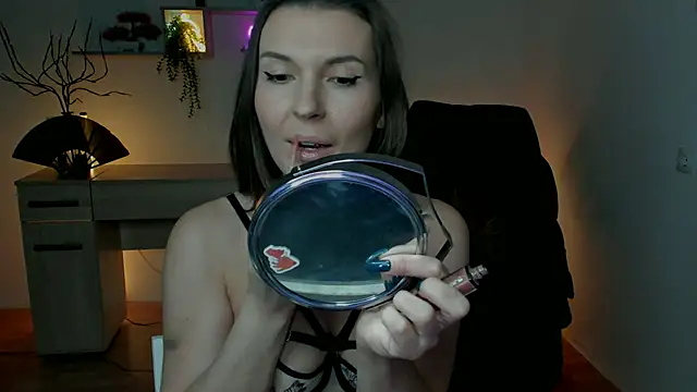 Snapshot of EricaPowers chatting on December 2024 12:23:01 PM EricaPowers online show from December 2024 12:23:01 PM