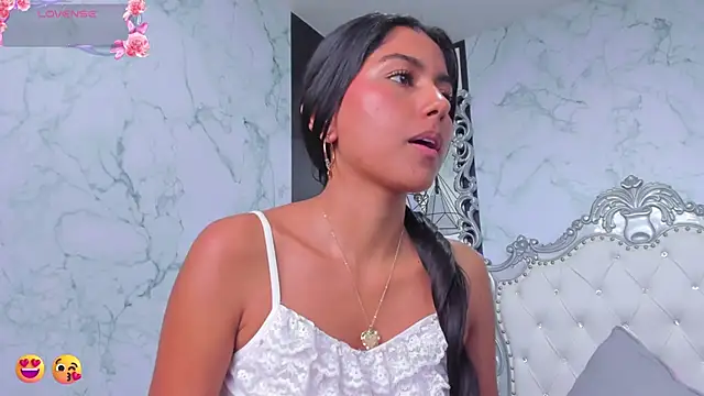 Emmy Cute18 online show from January 2025 02:25:01 PM