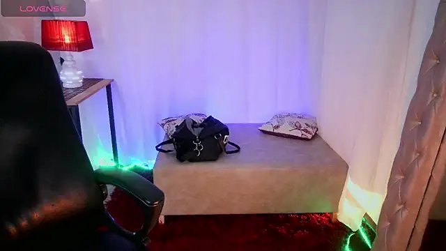 Jsneiidy ATH online show from September 2025 04:34:02 AM