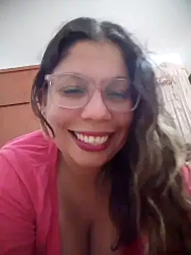 Snapshot of Carliina_Soussa chatting on April 2026 12:01:01 AM Carliina Soussa online show from April 2026 12:01:01 AM