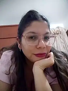 Snapshot of Carliina_Soussa chatting on April 2026 11:29:01 PM Carliina Soussa online show from April 2026 11:29:01 PM