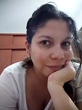 Snapshot of Carliina_Soussa chatting on April 2026 10:34:02 PM Carliina Soussa online show from April 2026 10:34:02 PM
