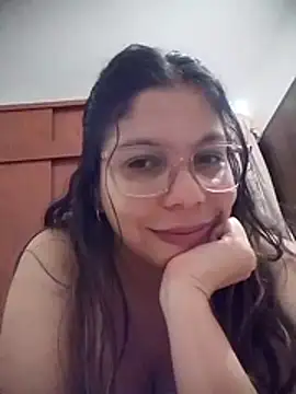 Snapshot of Carliina_Soussa chatting on May 2026 11:23:04 PM Carliina Soussa online show from May 2026 11:23:04 PM