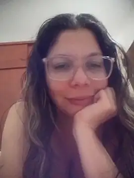 Snapshot of Carliina_Soussa chatting on May 2026 05:13:01 AM Carliina Soussa online show from May 2026 05:13:01 AM