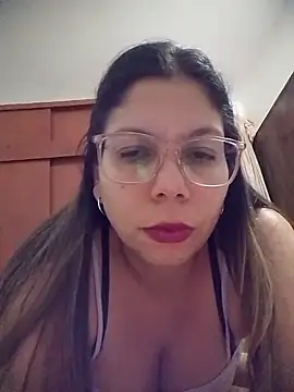 Snapshot of Carliina_Soussa chatting on May 2026 10:39:01 PM Carliina Soussa online show from May 2026 10:39:01 PM