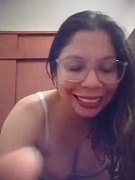 Snapshot of Carliina_Soussa chatting on May 2026 12:17:02 AM Carliina Soussa online show from May 2026 12:17:02 AM
