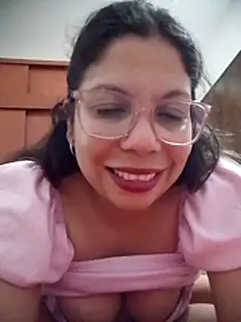 Snapshot of Carliina_Soussa chatting on May 2026 11:25:02 PM Carliina Soussa online show from May 2026 11:25:02 PM