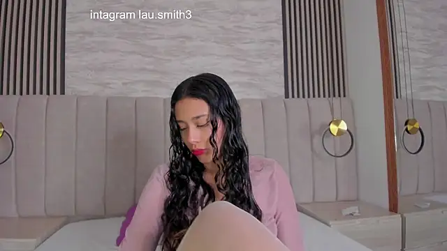 laura smith33 online show from September 2025 02:08:01 PM