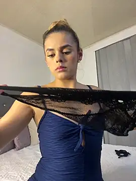 ZoeJohnsoon online show from October 2025 09:53:01 PM