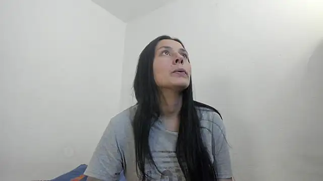 Nathaly love96 online show from December 2024 08:00:02 PM