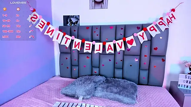 Sophia Lemos online show from February 2025 02:32:01 PM