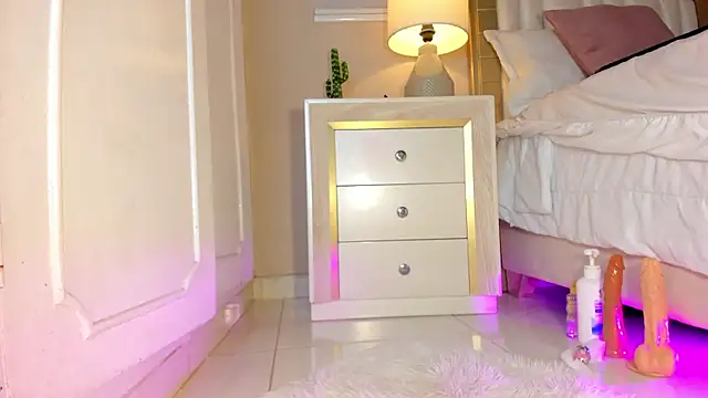 zoe sky  online show from March 2025 05:46:01 PM