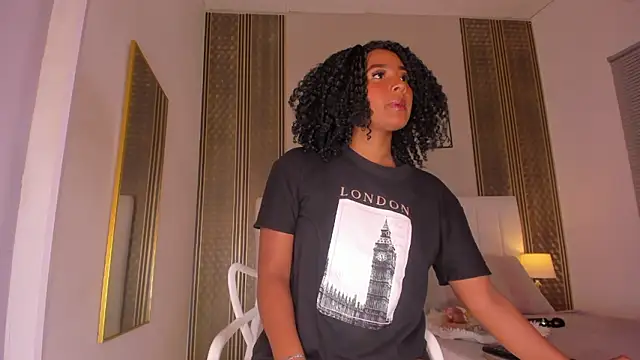 zoe sky  online show from February 2026 11:33:01 AM