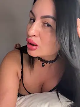 Helena7077 online show from October 2025 09:13:02 PM