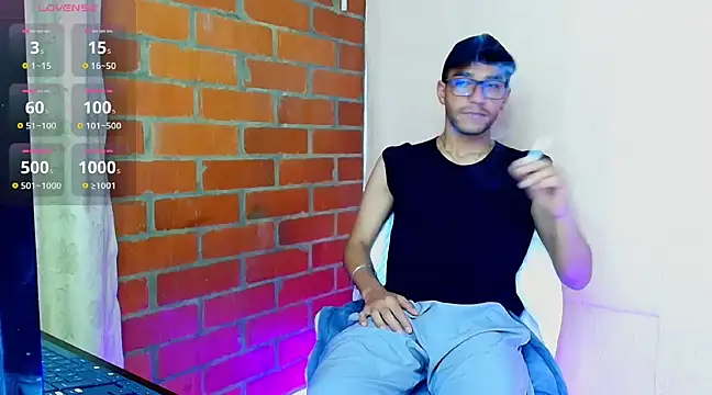 Leandro valenzuela online show from March 2025 02:48:01 AM