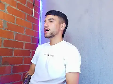 Leandro valenzuela online show from October 2025 05:52:02 PM