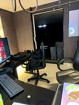 ElaaPerez online show from October 2025 05:59:02 PM