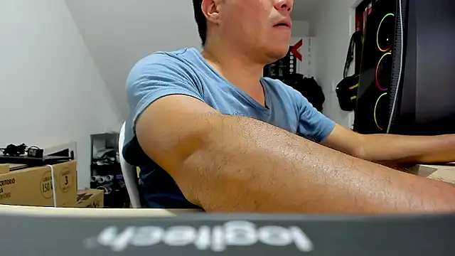 Jhonatan Morales S online show from October 2025 04:15:01 AM