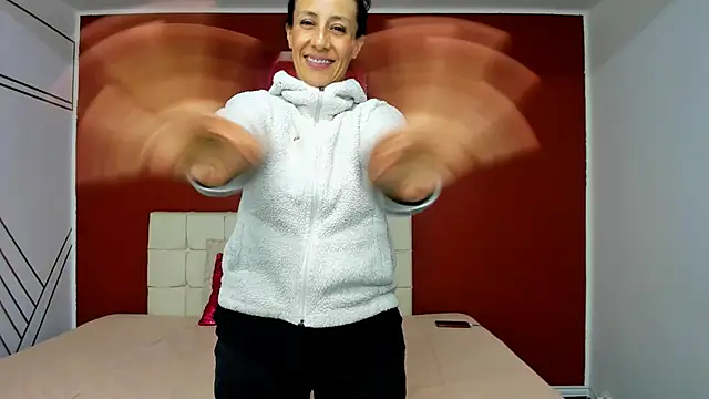 Snapshot of Abrillee1 chatting on January 2025 01:33:01 AM Abrillee1 online show from January 2025 01:33:01 AM