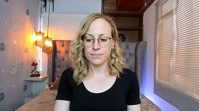 Snapshot of SammySanders chatting on January 2025 08:39:01 PM SammySanders online show from January 2025 08:39:01 PM