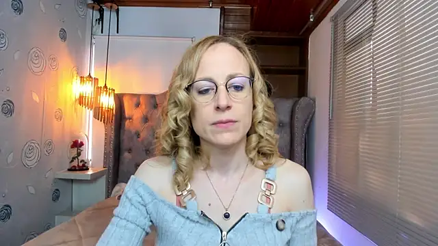 Snapshot of SammySanders chatting on January 2025 12:16:01 PM SammySanders online show from January 2025 12:16:01 PM