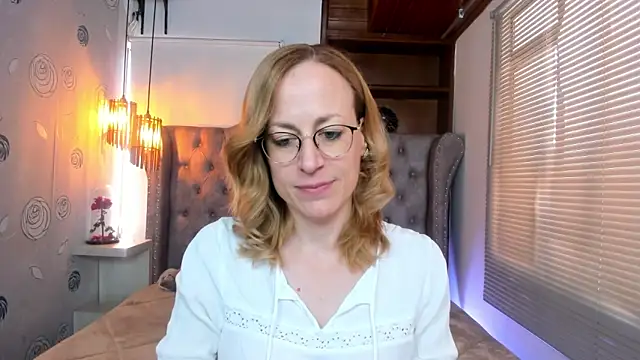 Snapshot of SammySanders chatting on February 2025 04:35:01 PM SammySanders online show from February 2025 04:35:01 PM