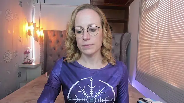 Snapshot of SammySanders chatting on February 2025 05:04:01 PM SammySanders online show from February 2025 05:04:01 PM